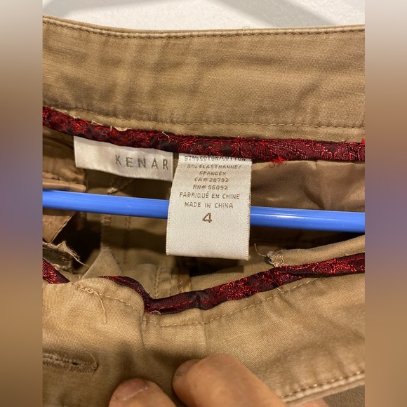 Pant go below 5’2 ft - Picture 2 of 3